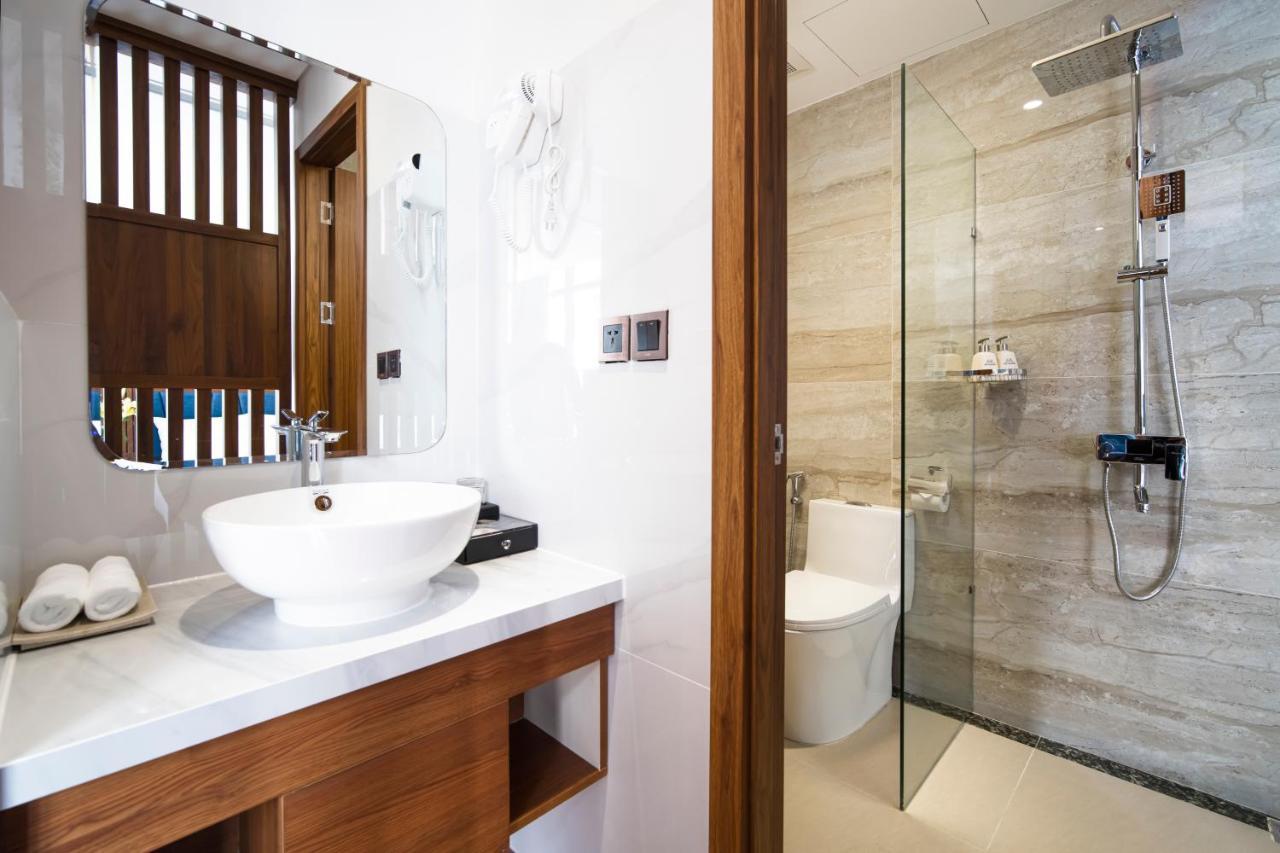 Hotel Ruby Star Da Nang Esterno foto