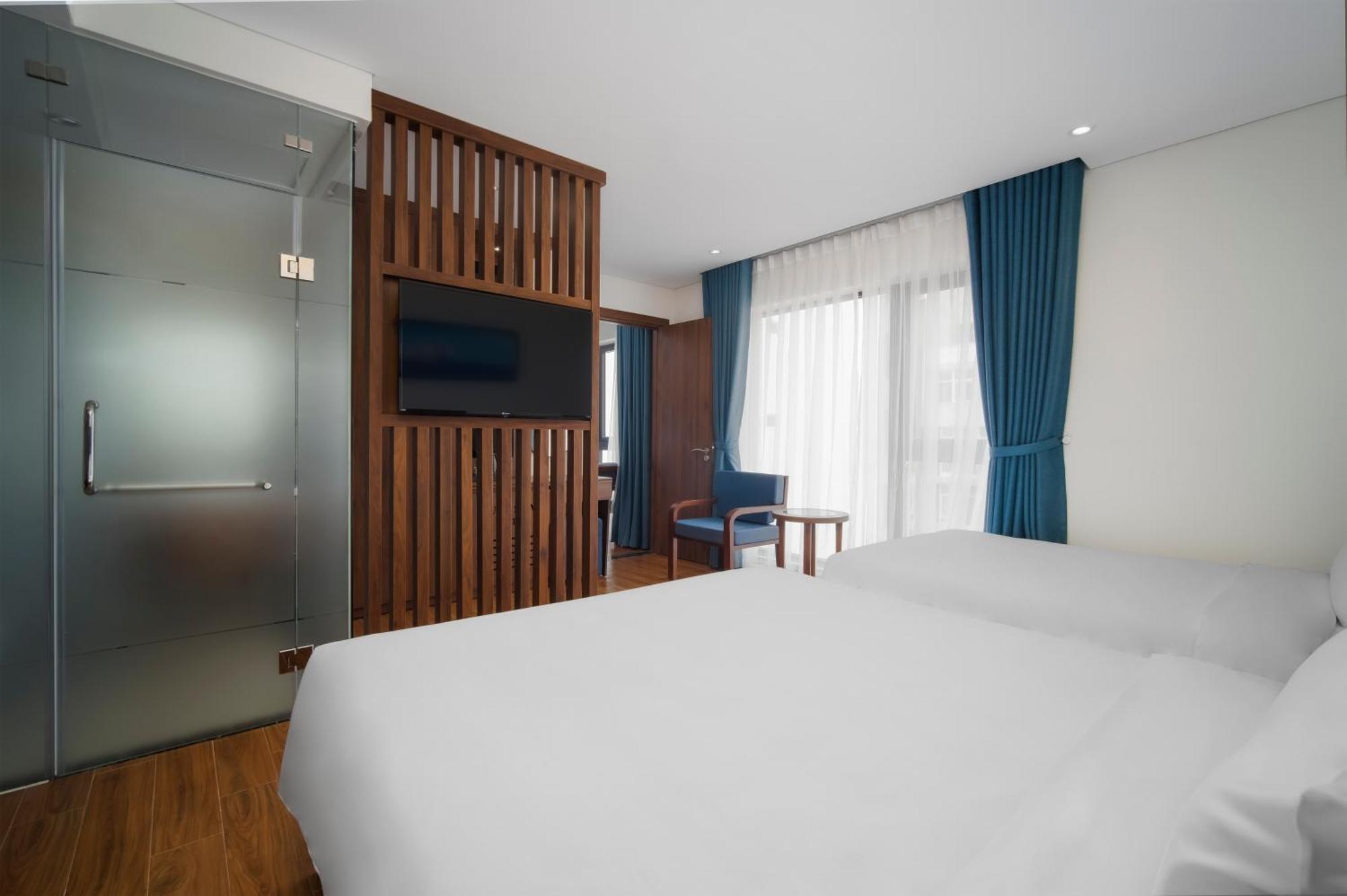 Hotel Ruby Star Da Nang Esterno foto