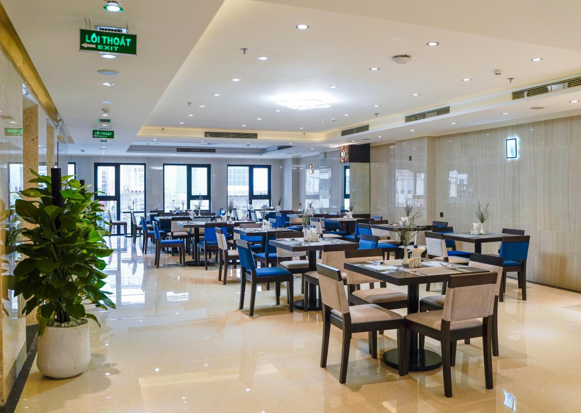 Hotel Ruby Star Da Nang Esterno foto