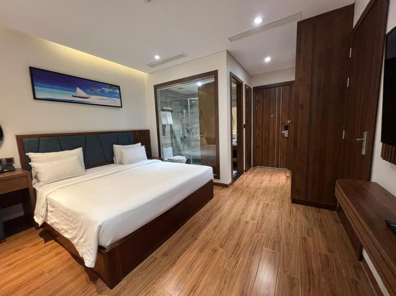 Hotel Ruby Star Da Nang Esterno foto